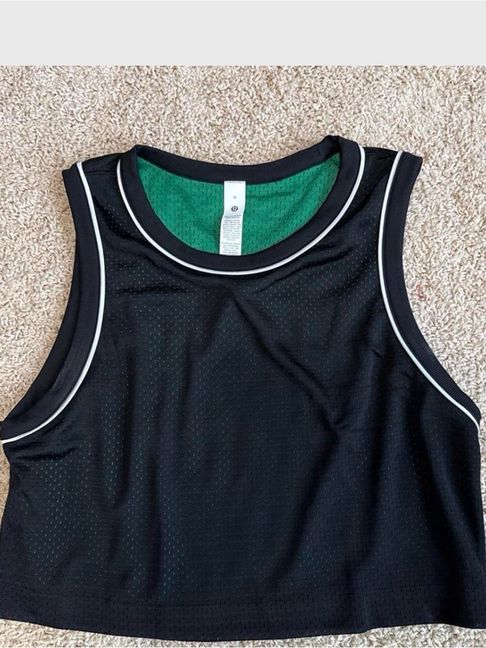 Lululemon reversible cropped jersey tank size M